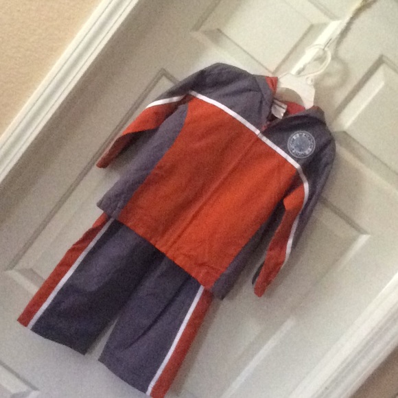 Kid zone Lot of 3 Boys jogging Suits (3) - Picture 2 of 8